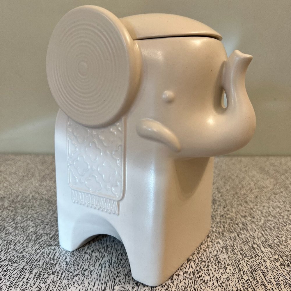 2014 Jonathan Adler Elephant Candle Holder, P91880, PartyLite, Modern, Ceramic